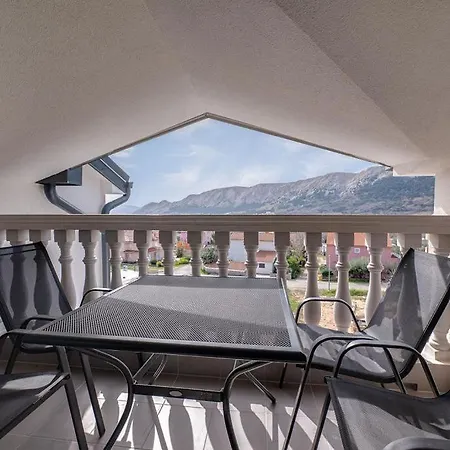 Dosen Ii 3* Baska (Krk)