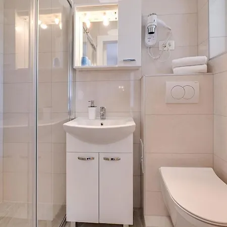 Dosen Ii 4* Baška