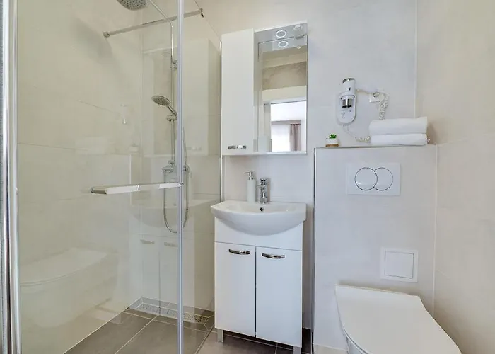 Dosen Ii 3* באסקה