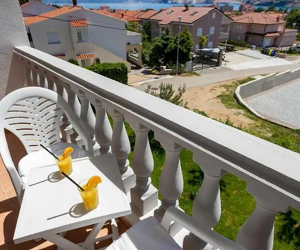 בית הארחה Dosen Ii